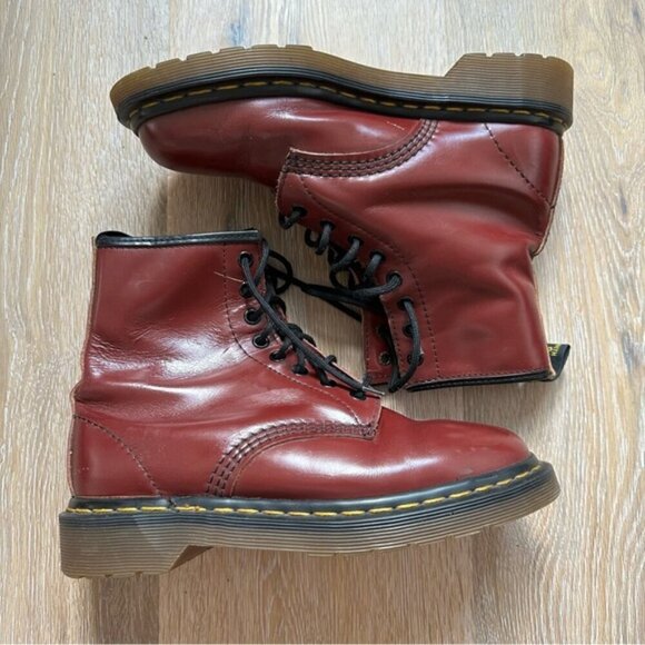Vintage 1460 Dr. Martens Original Boot Made in England 8 Eye Cherry Red UK 4.5 - Picture 13 of 16